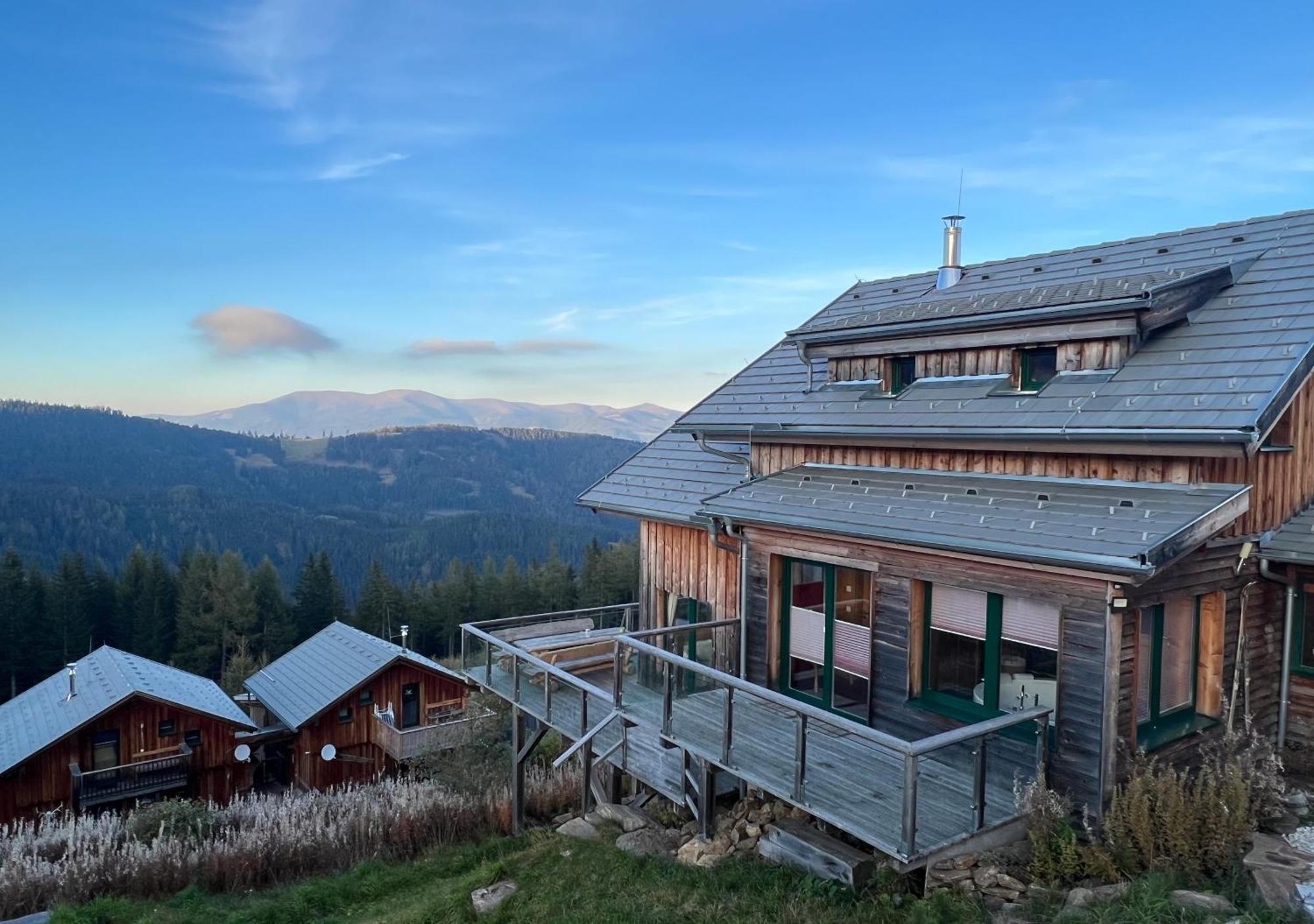 1A Chalet "Wolke" Wandern, Grillen, Wellness Im Traumhaus Wolfsberg Exterior foto